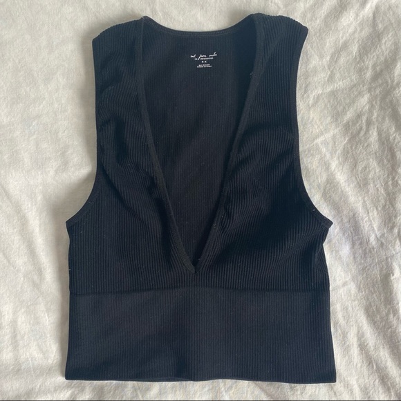 Urban Outfitters Out from Under Black Hailey Seamless Tank - Picture 1 of 4